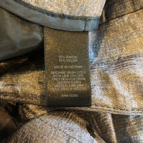 Metallic Lame Pleat Front Cuffed Shorts, Size 0 - Picture 12 of 12